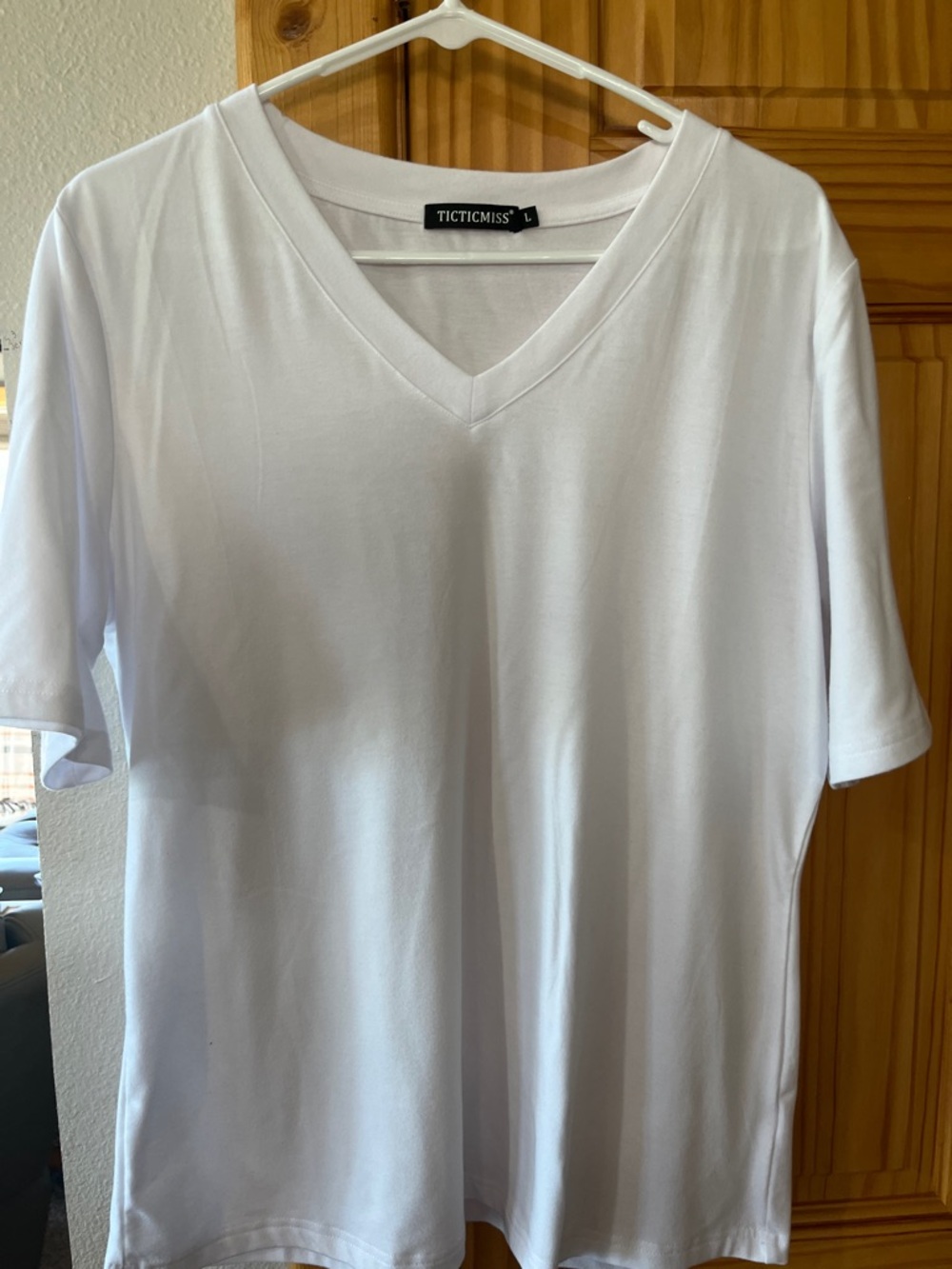 Ticticmiss White V-Neck Tee